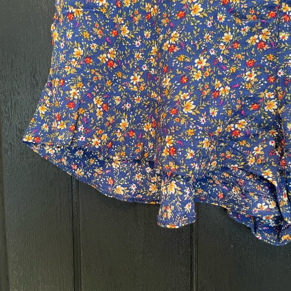 Matching Floral Short Set (Shirt & Short) - Picture 8 of 12